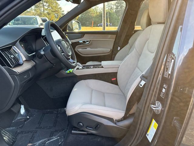 2026 Volvo XC90 Plus - Photo 12