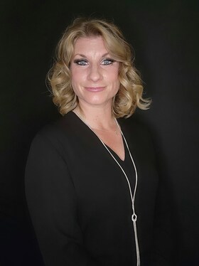 Staff member Lexie G. from ID_25447d