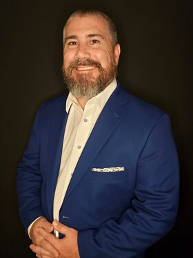 Staff member James B. from ID_25447d