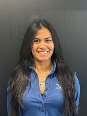 Staff member Lilly T. from ID_682160