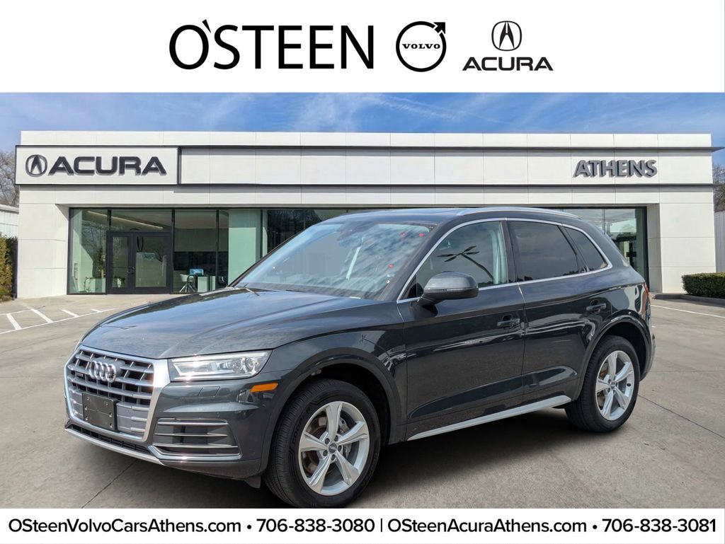 2020 Audi Q5 45 quattro S tronic Premium's photo