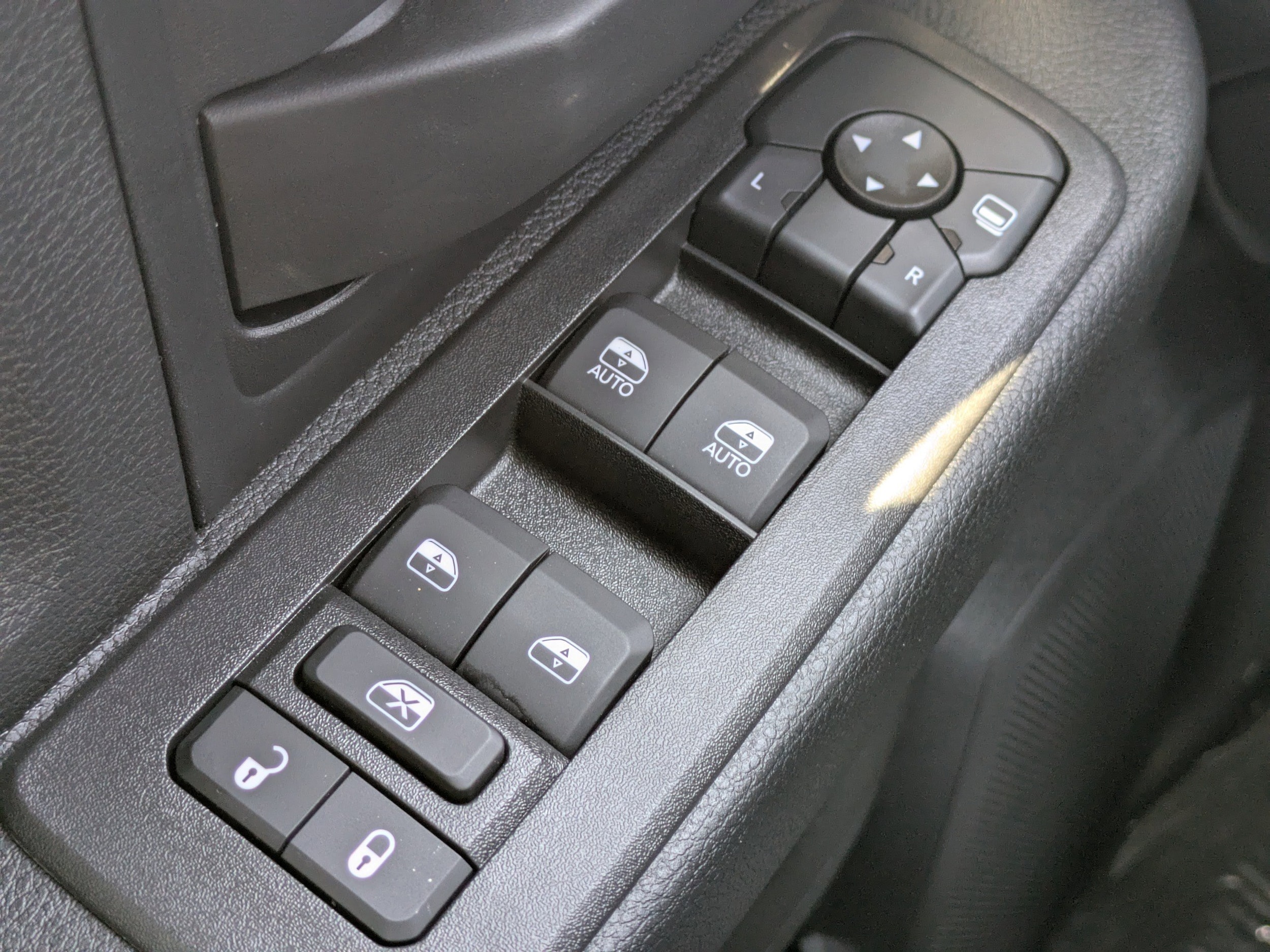 2025 RAM 2500 Tradesman - Photo 26