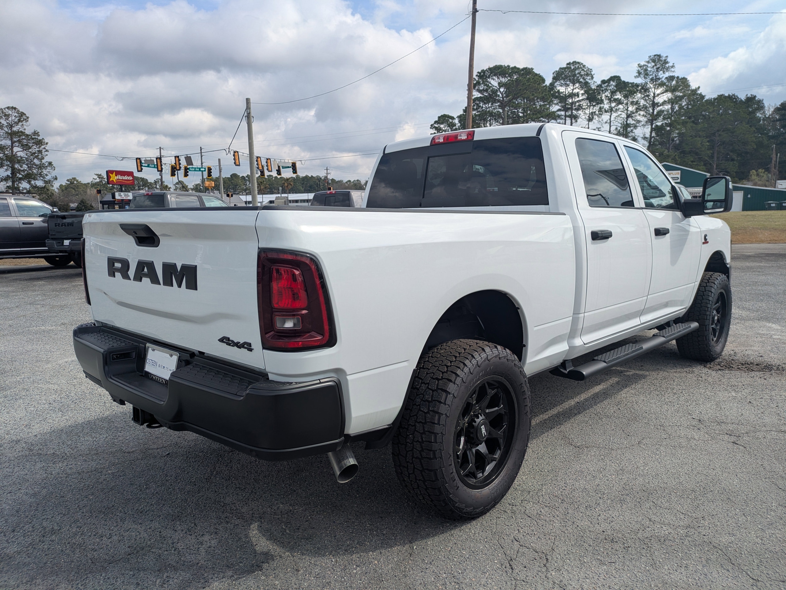 2025 RAM 2500 Tradesman - Photo 6