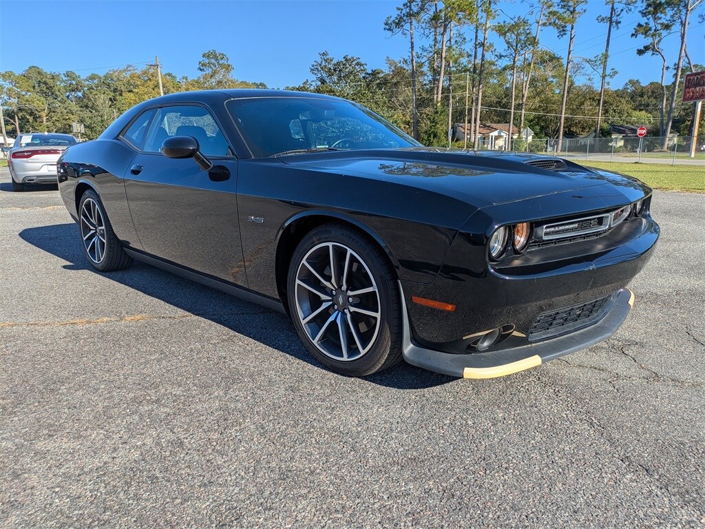 2023 Dodge Challenger R/T photo 2