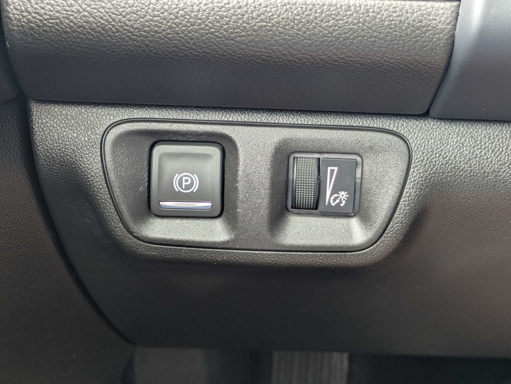 2023 GMC Acadia AT4 - Photo 28