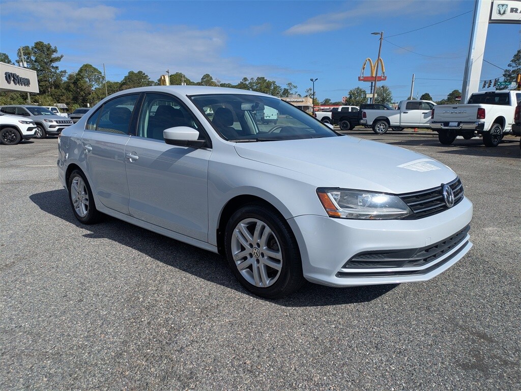 2017 Volkswagen Jetta 1.4T S photo 2