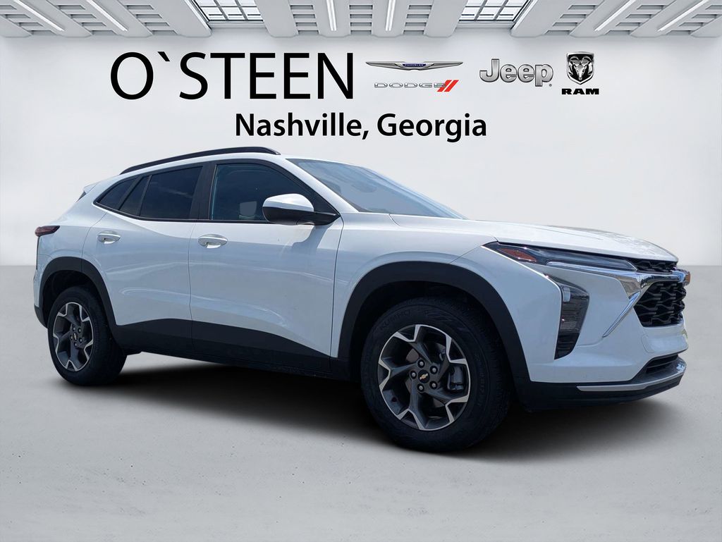 2025 Chevrolet Trax LT's photo