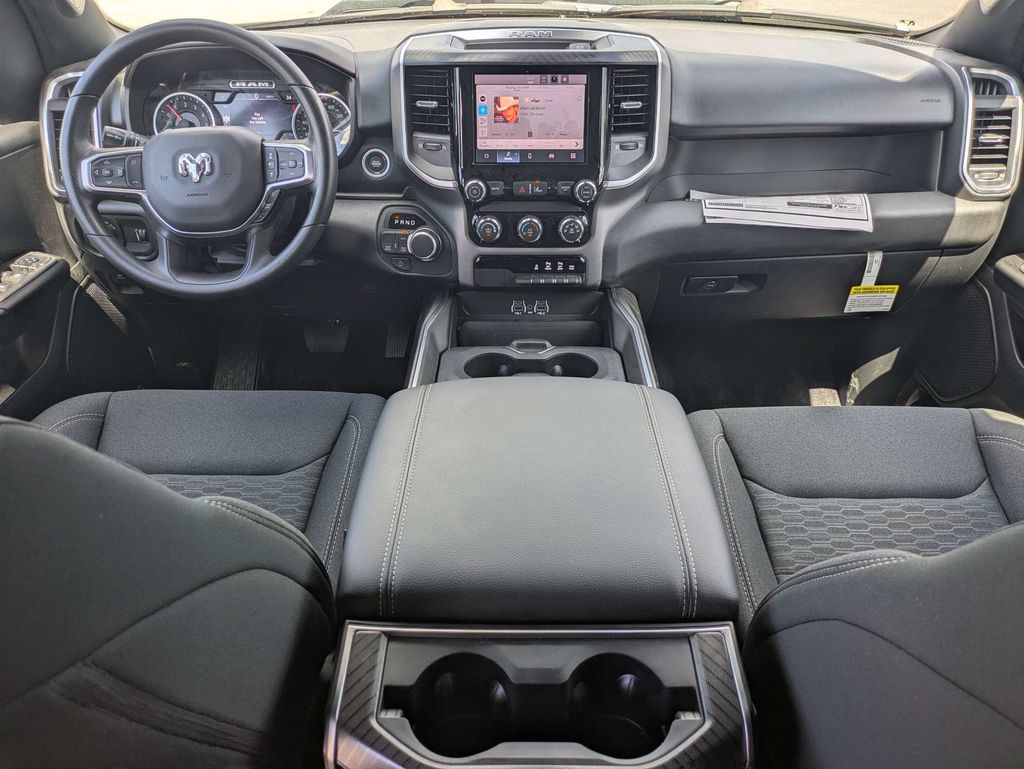 New 2026 Ram 1500 TRADESMAN CREW CAB 4X4 Pickup