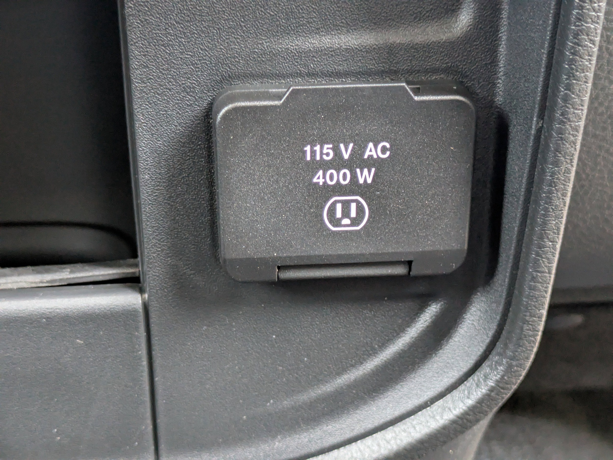 2025 RAM 2500 Tradesman - Photo 24