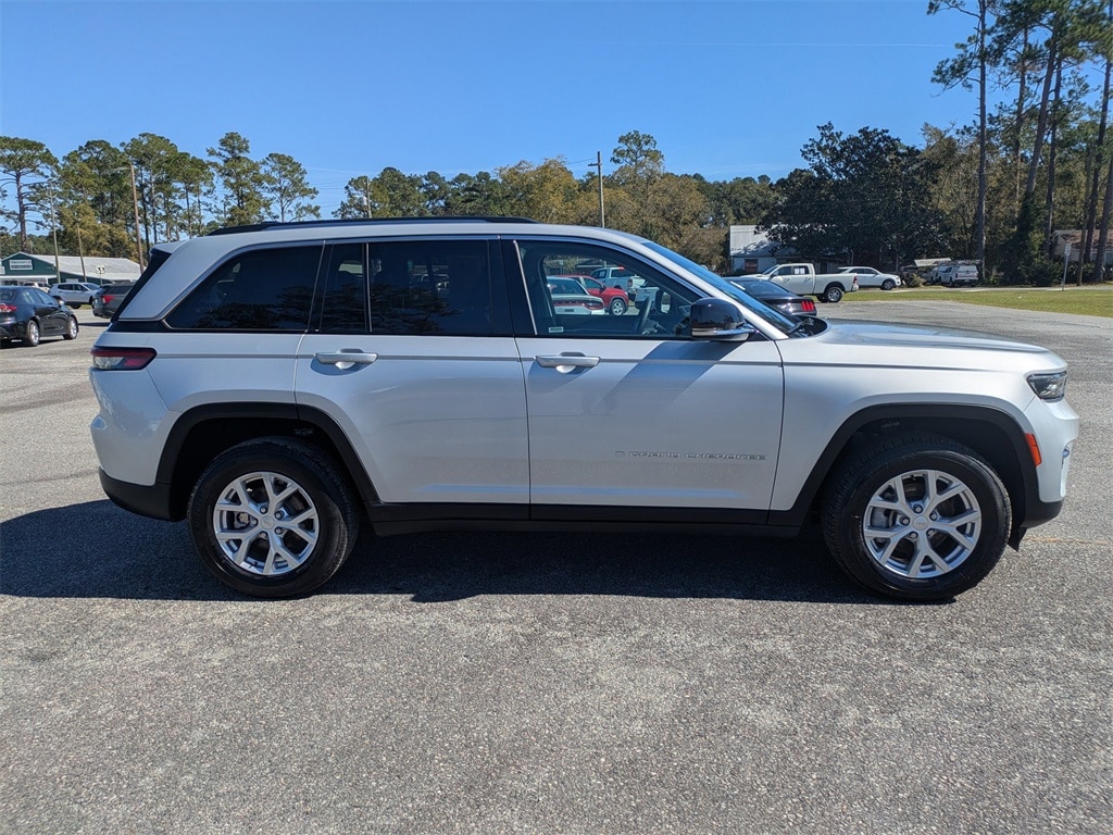 Used 2023 Jeep Grand Cherokee Limited SUV