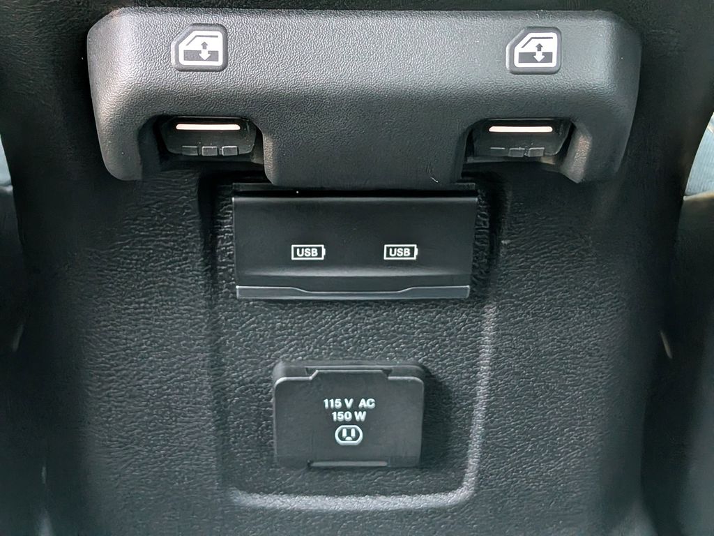 2026 Jeep Wrangler 4-Door Sahara - Photo 15