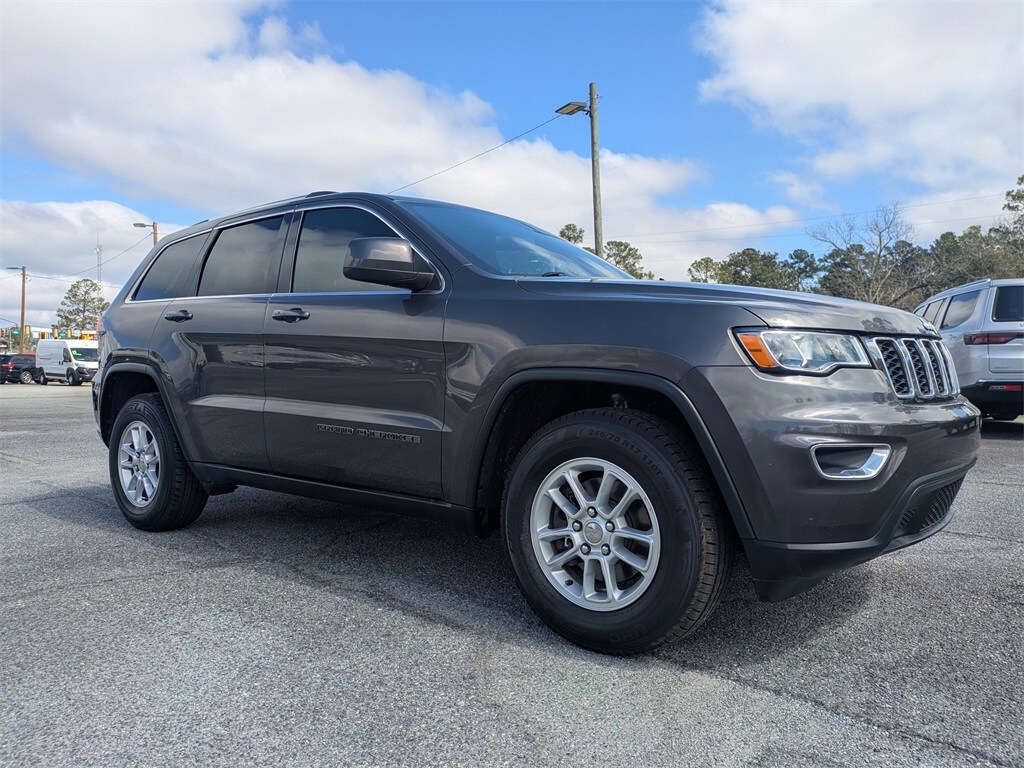 Used 2019 Jeep Grand Cherokee Laredo E SUV