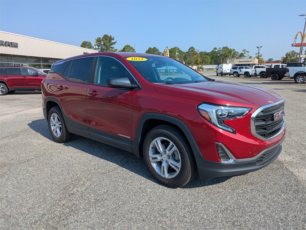Used 2021 GMC Terrain SLE SUV