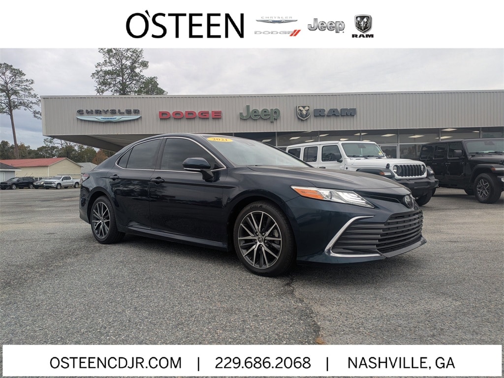 2021 Toyota Camry XLE's photo