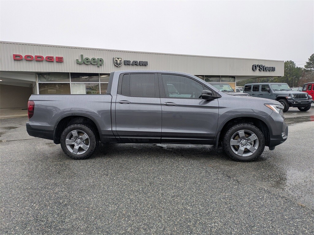 Used 2025 Honda Ridgeline TrailSport Truck