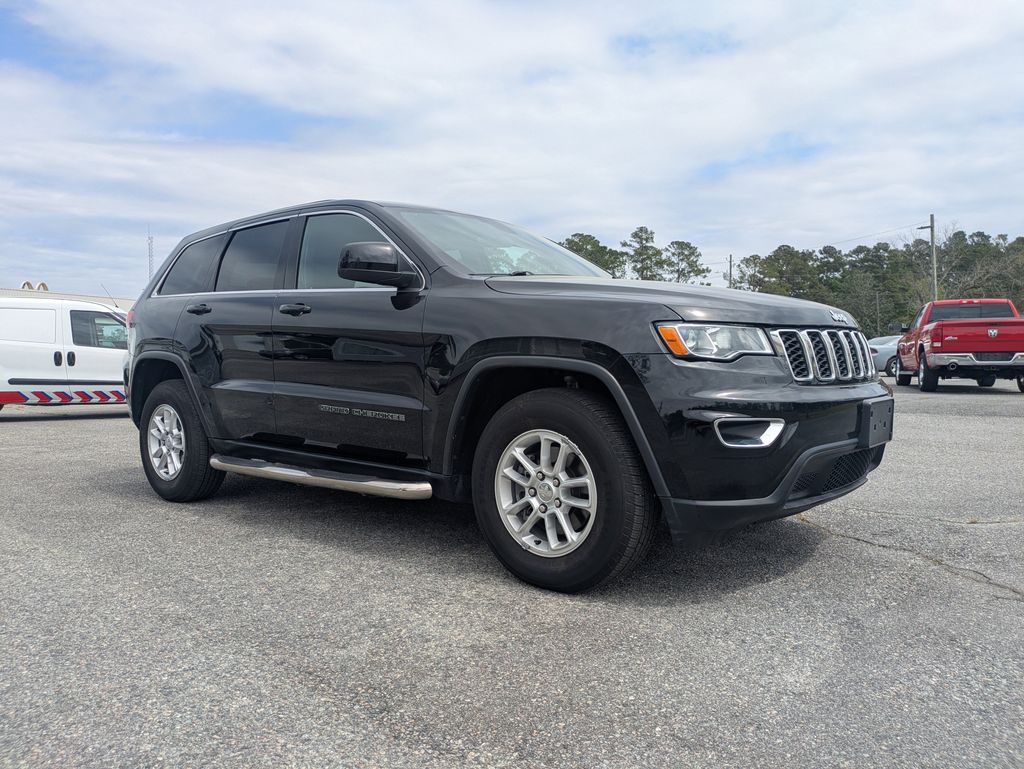 Used 2018 Jeep Grand Cherokee Laredo with VIN 1C4RJFAG3JC351830 for sale in Nashville, GA