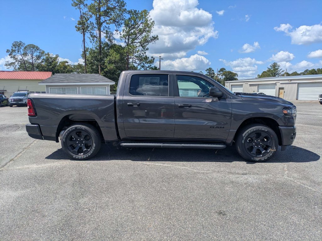 New 2026 Ram 1500 TRADESMAN CREW CAB 4X4 Pickup