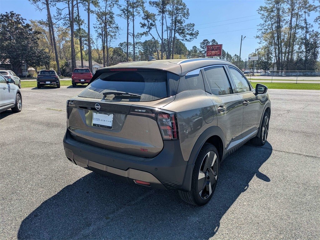 Used 2025 Nissan Kicks SR SUV