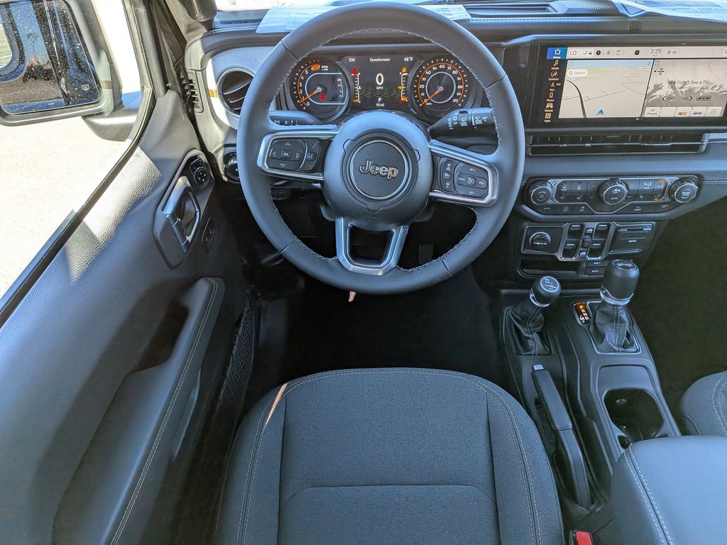 2026 Jeep Wrangler 4-Door Sahara - Photo 17