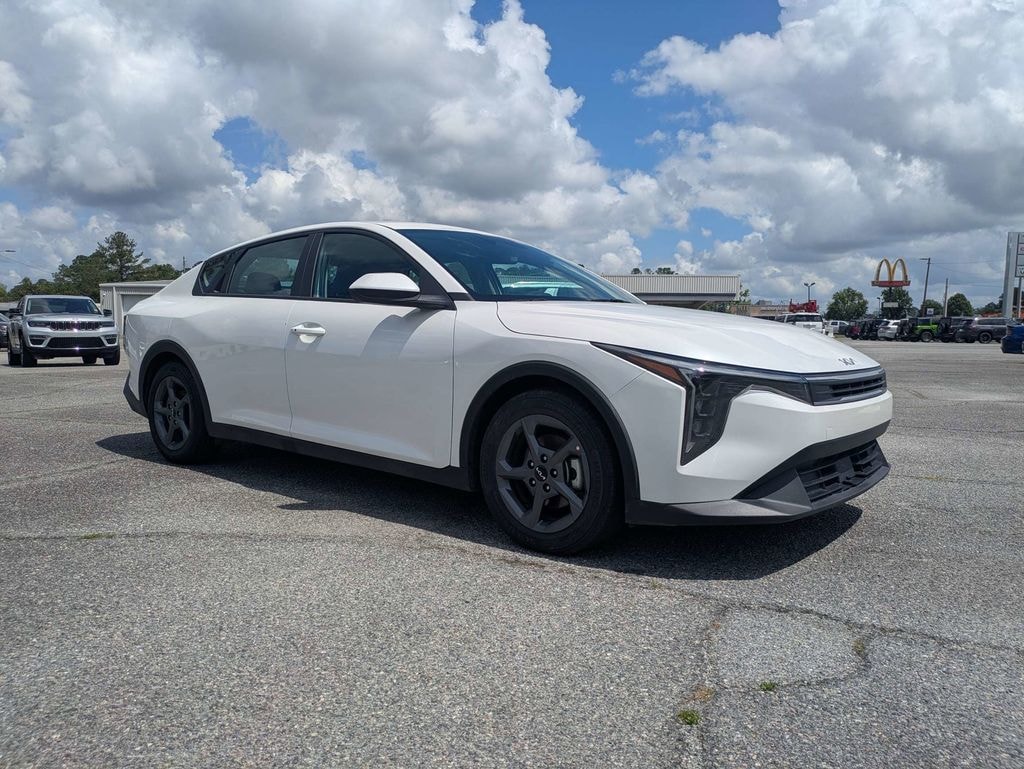 Used 2025 Kia K4 LXS Sedan