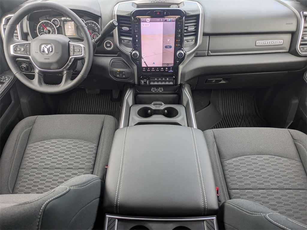 New 2026 Ram 2500 BIG HORN CREW CAB 4X4 6'4 BOX Pickup