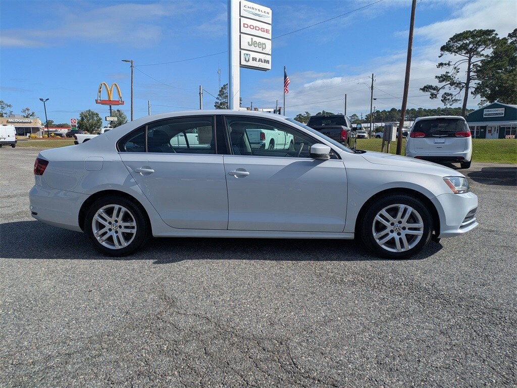2017 Volkswagen Jetta 1.4T S photo 3