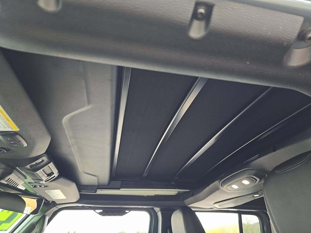 2024 Jeep Wrangler Rubicon X photo 4