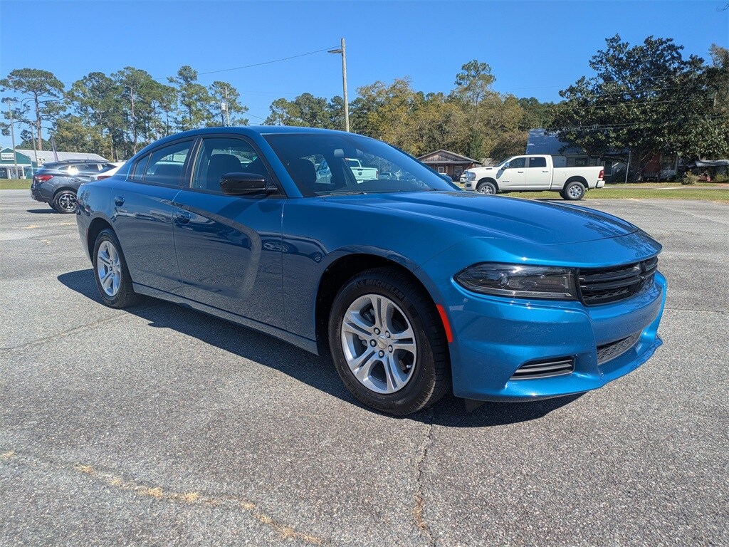 2023 Dodge Charger SXT photo 2