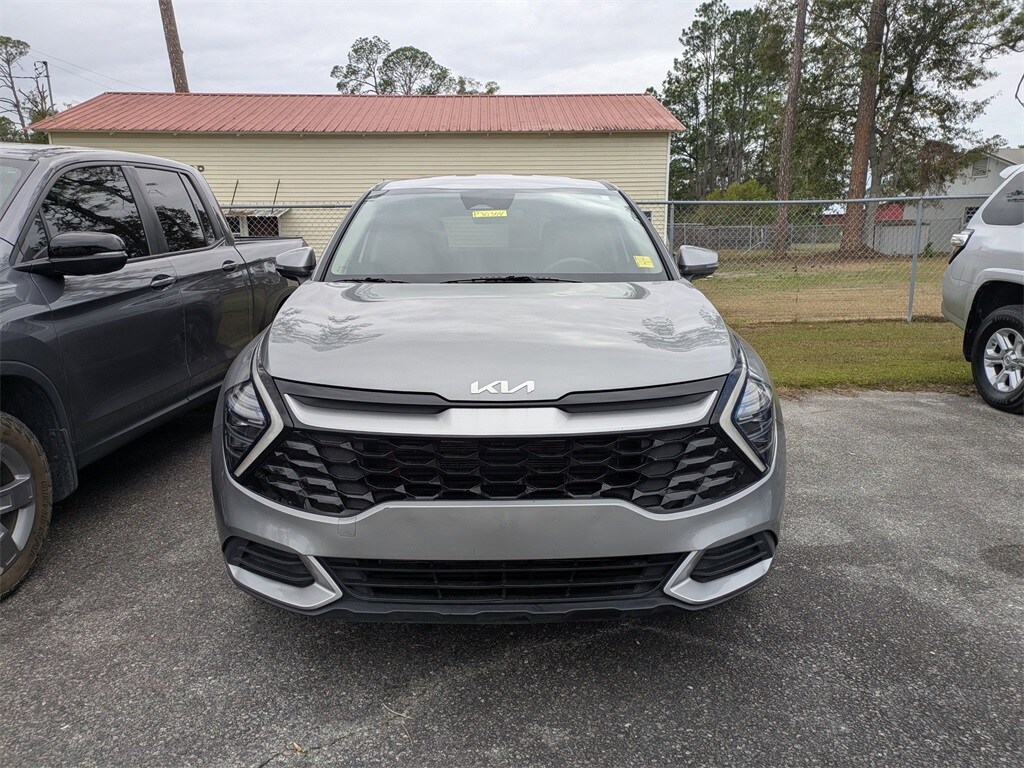 2024 Kia Sportage EX photo 2