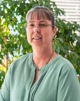 Staff member Jennifer W. from ID_09b632