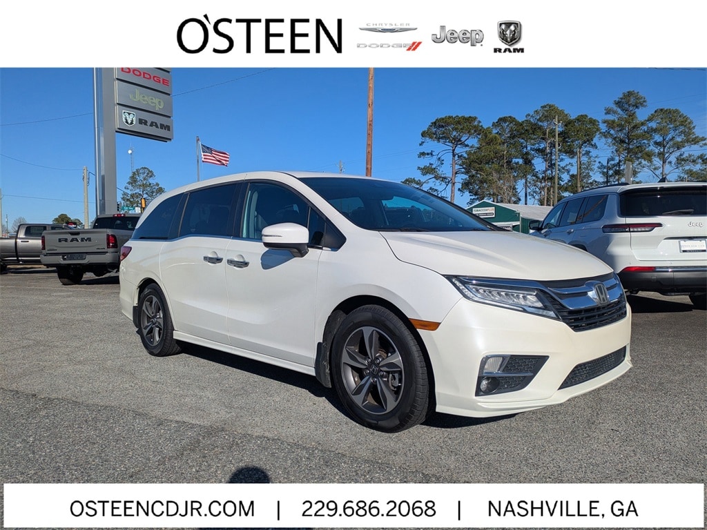 2018 Honda Odyssey Touring's photo