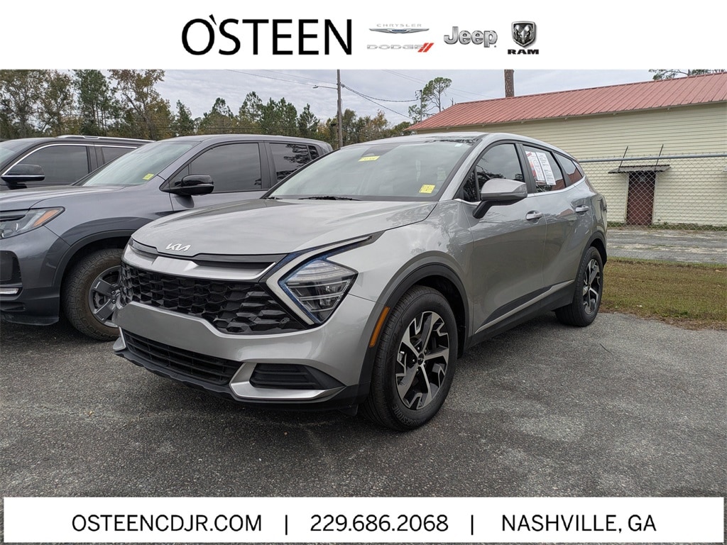 2024 Kia Sportage EX's photo