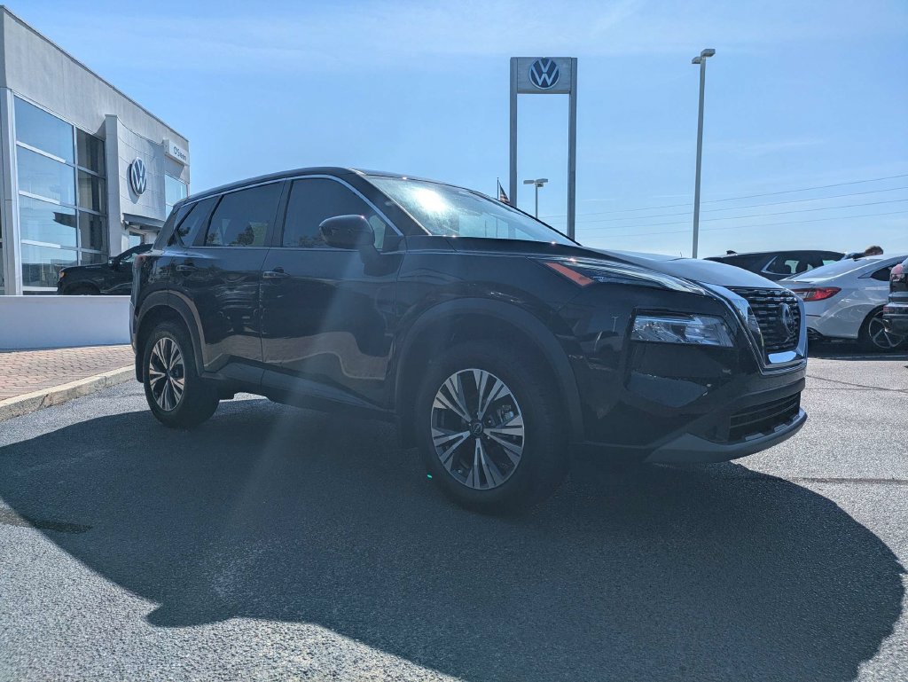 Used 2023 Nissan Rogue SV SUV