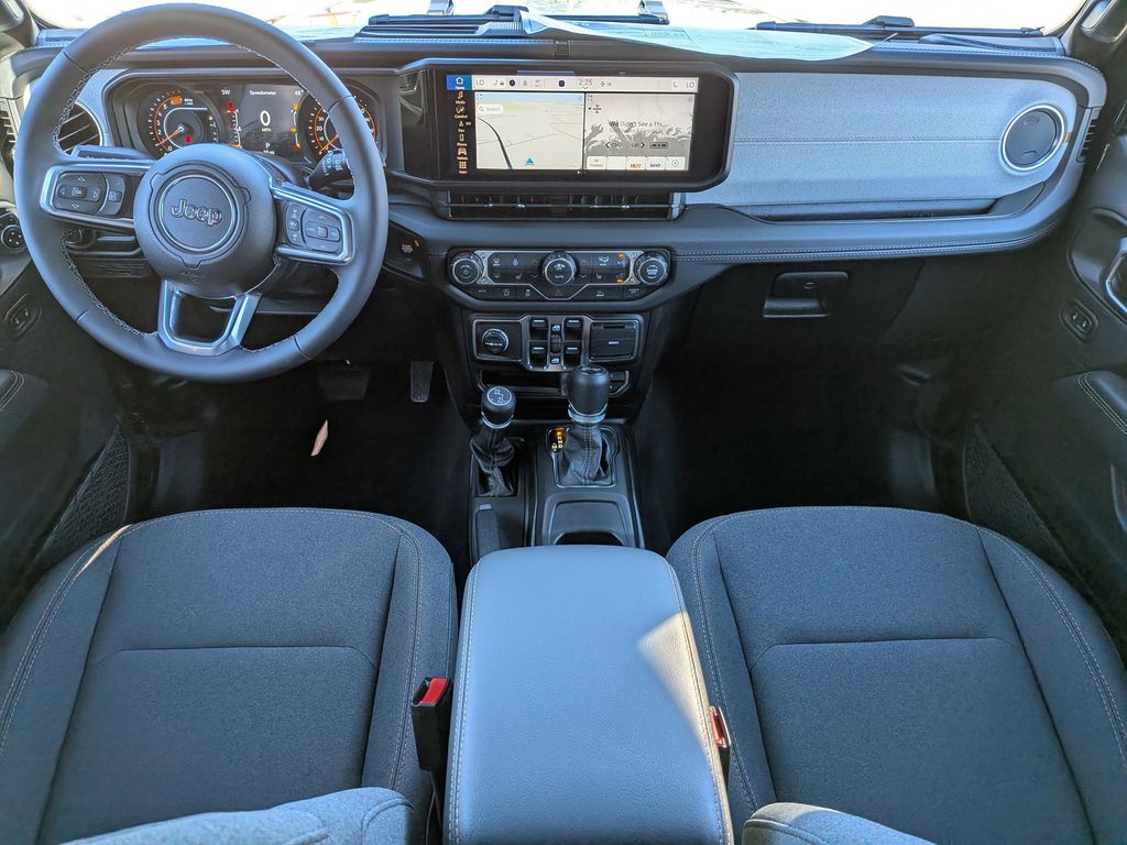 2026 Jeep Wrangler 4-Door Sahara - Photo 16