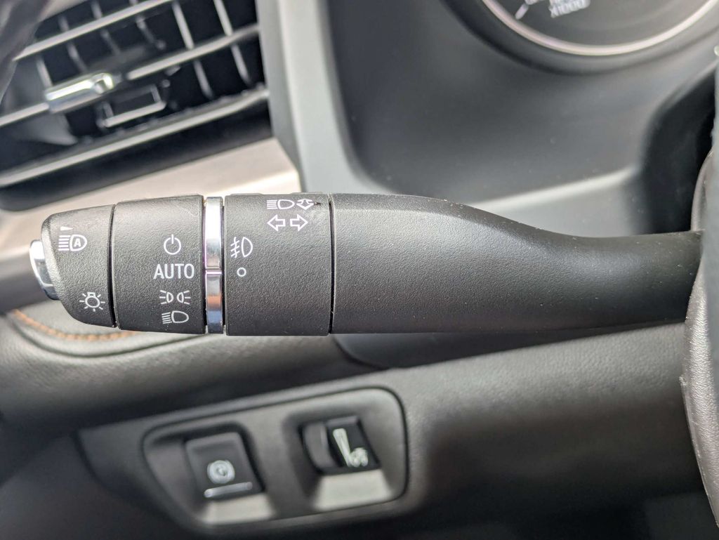 2023 GMC Acadia AT4 - Photo 31