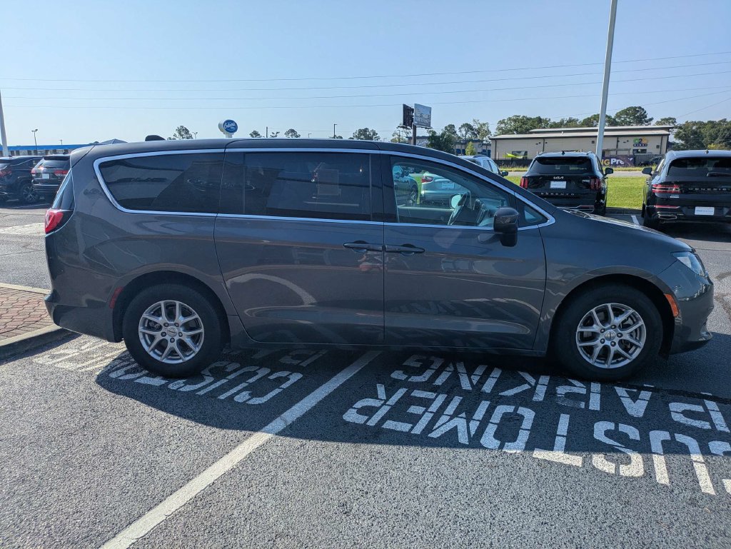 Used 2023 Chrysler Voyager LX Minivan/Van