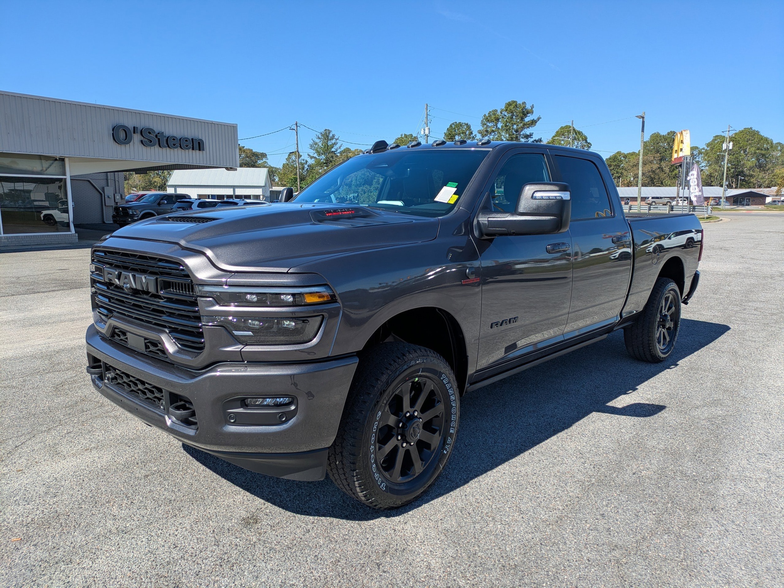 2026 RAM 2500 Laramie - Photo 9