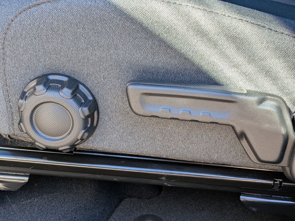 2026 Jeep Wrangler 4-Door Sahara - Photo 21