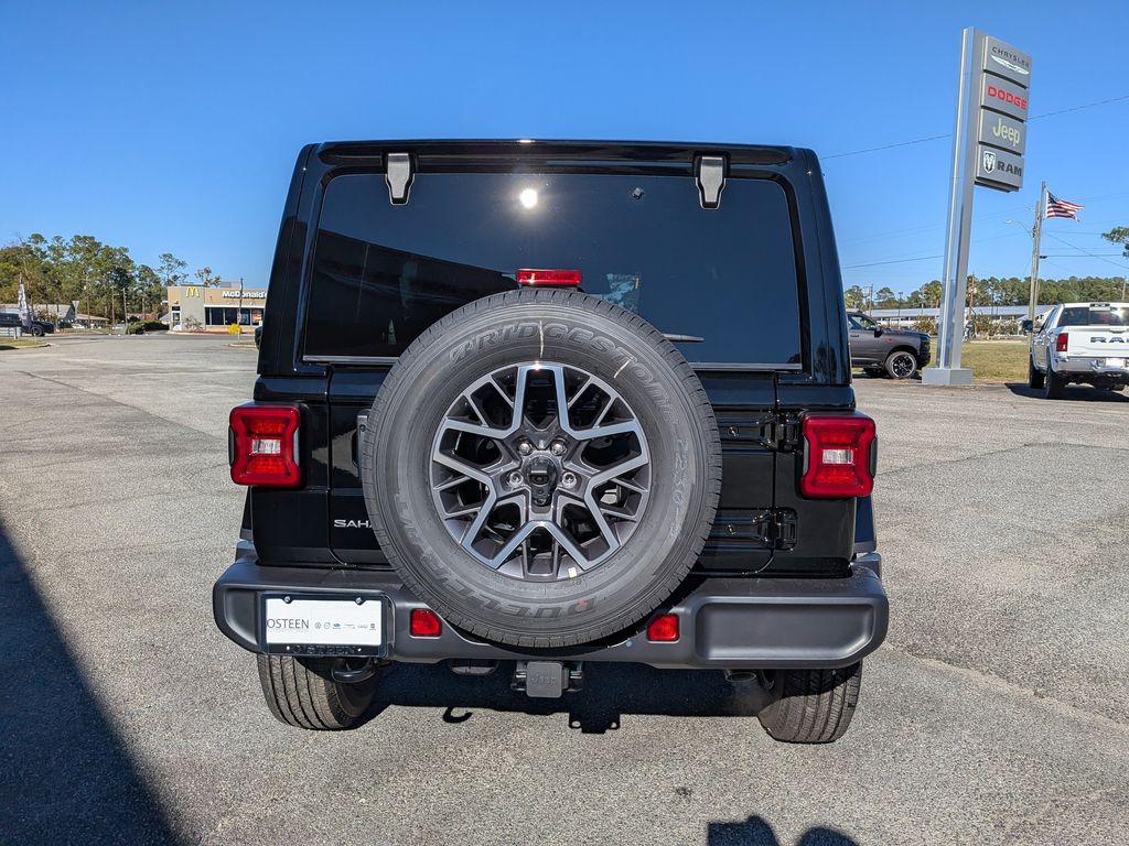 2026 Jeep Wrangler 4-Door Sahara - Photo 6