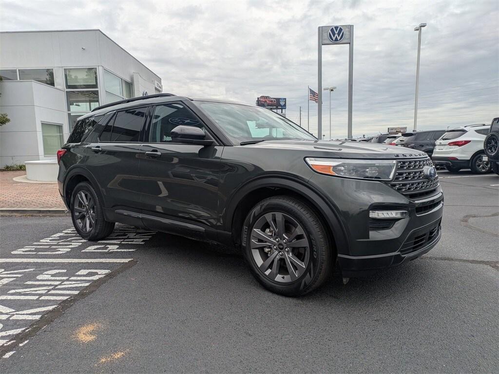 2022 Ford Explorer XLT photo 3