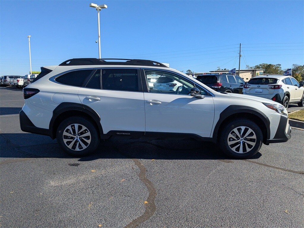 2025 Subaru Outback Premium photo 2