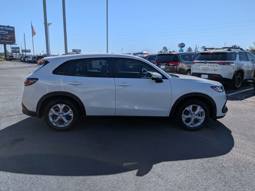 Used 2025 Honda HR-V LX SUV