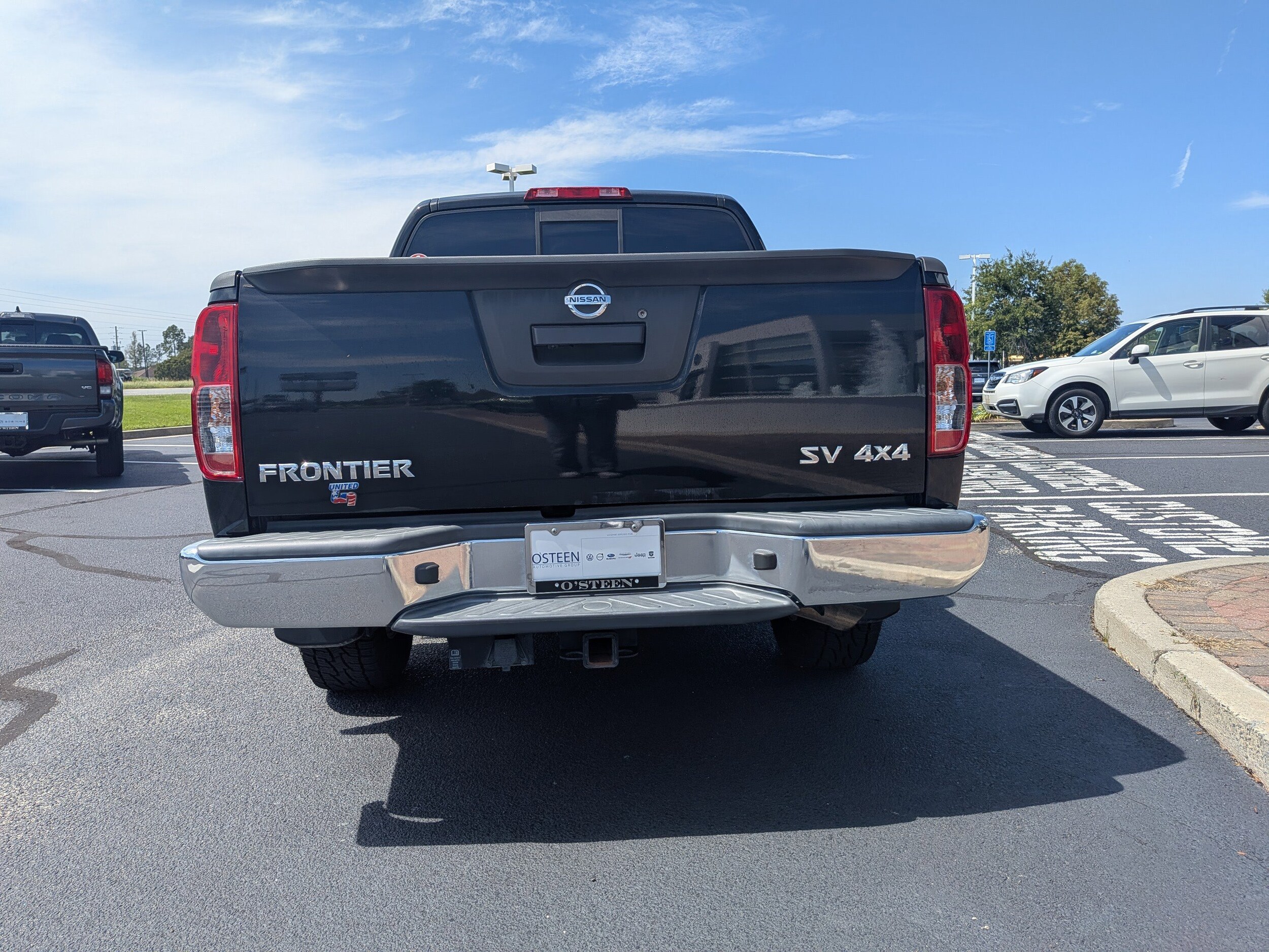 2021 Nissan Frontier SV photo 3