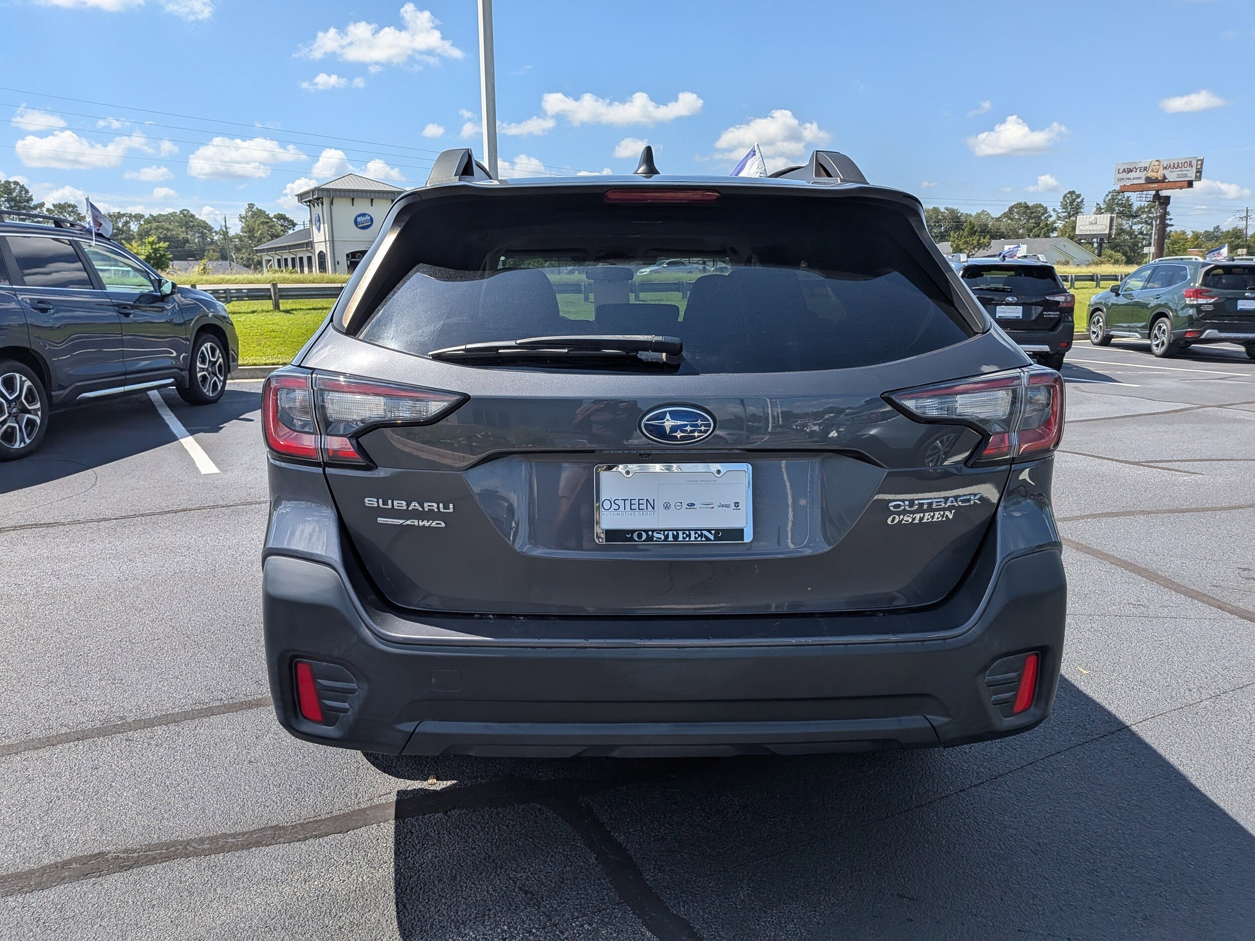 2022 Subaru Outback Premium photo 2