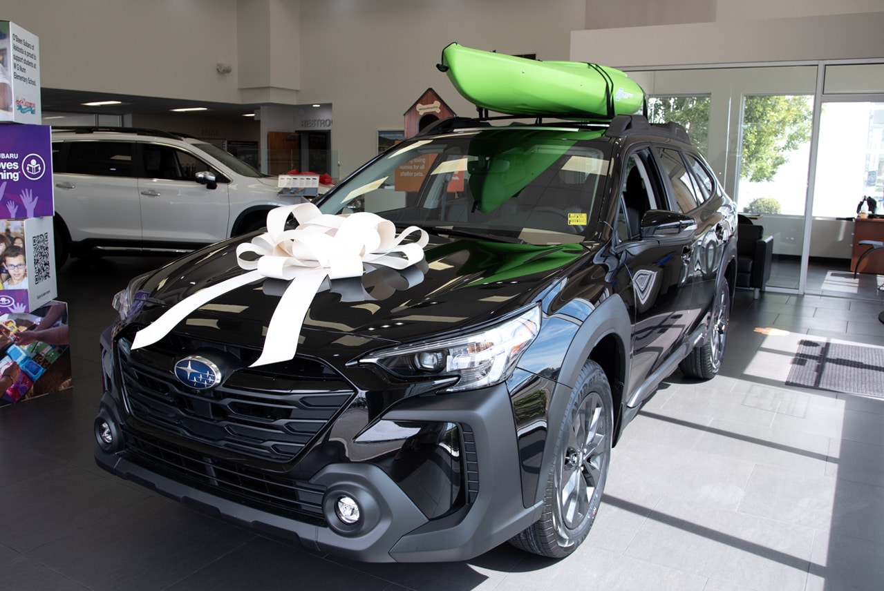 OSteen_Subaru_Showroom-1.jpg