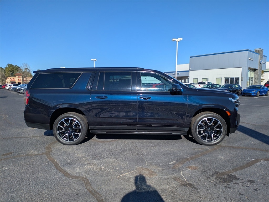Used 2023 Chevrolet Suburban RST SUV