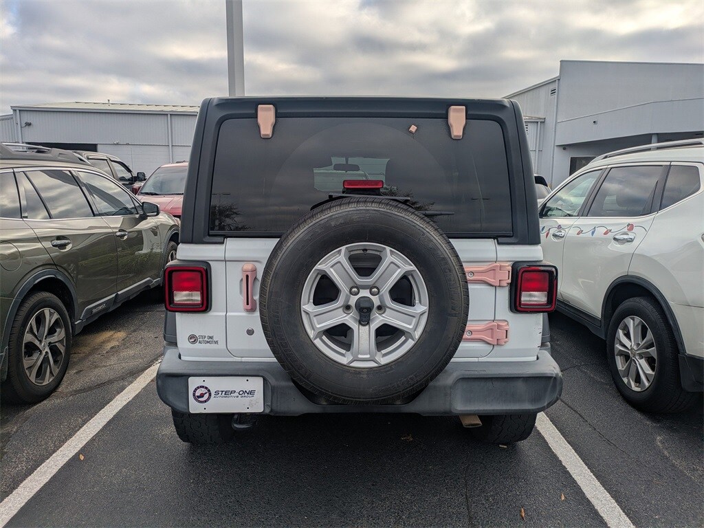 2018 Jeep Wrangler Unlimited Sport S photo 2