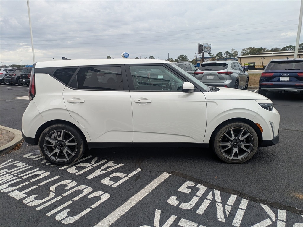 Used 2024 Kia Soul EX Hatchback