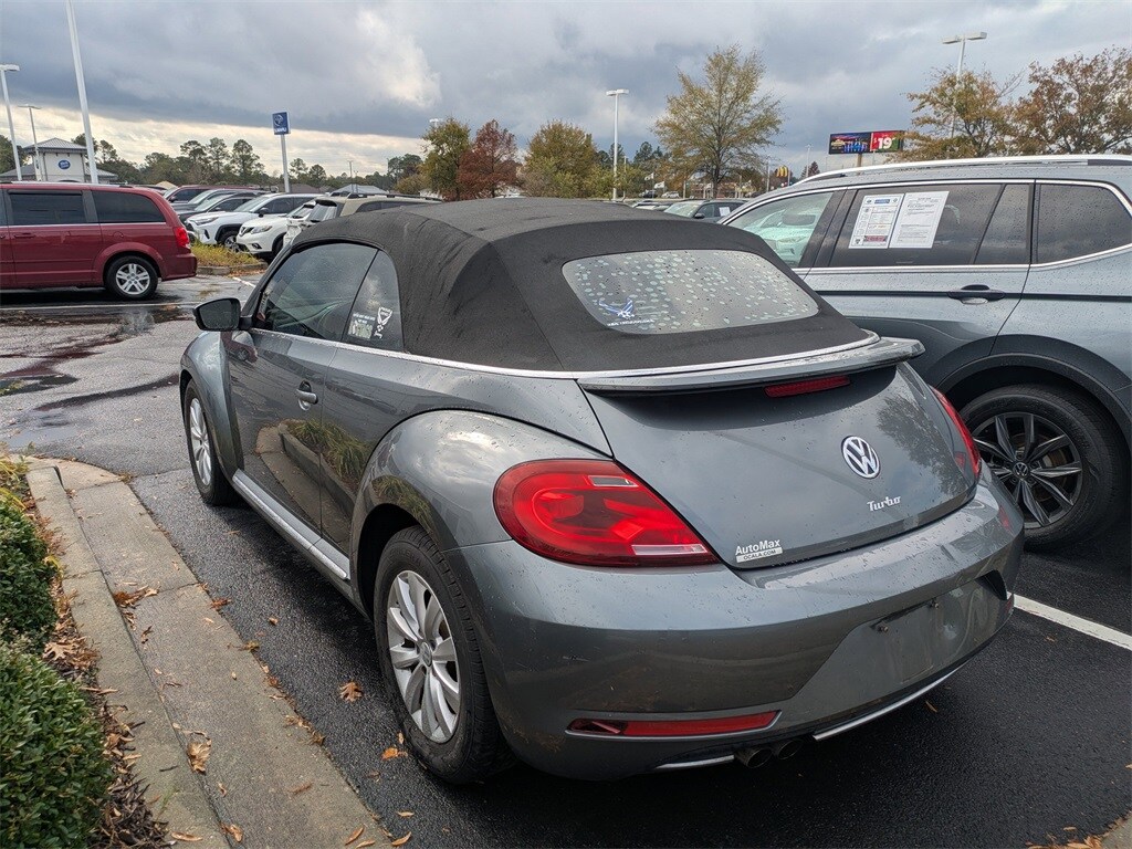 2018 Volkswagen Beetle S photo 3