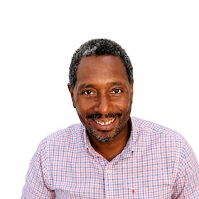 Staff member Earl K. from ID_06a6ec